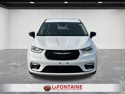 2024 Chrysler Pacifica Hybrid Select