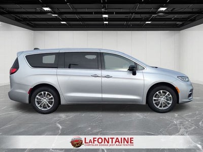 2026 Chrysler Pacifica PACIFICA SELECT AWD