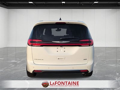 2026 Chrysler Pacifica PACIFICA SELECT AWD