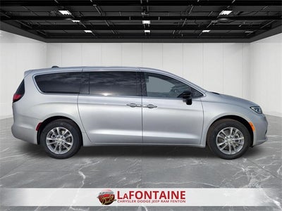 2026 Chrysler Pacifica PACIFICA SELECT AWD