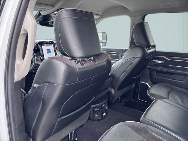 2023 RAM 3500 Laramie Crew Cab 4x4 6'4' Box