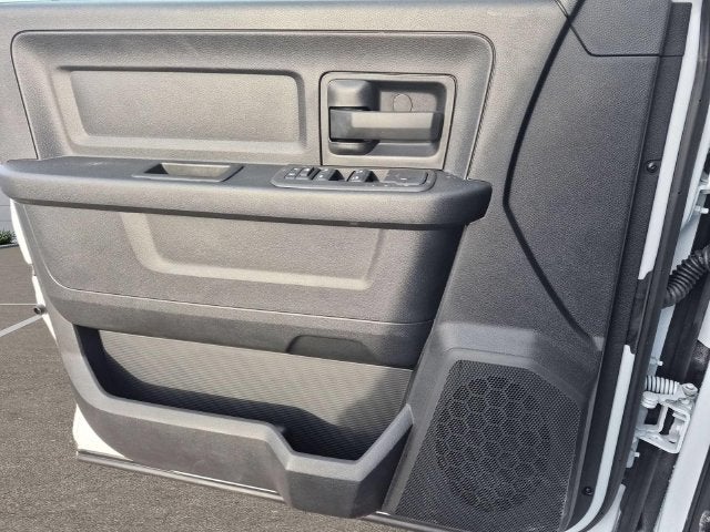 2027 RAM Ram 3500 RAM 3500 TRADESMAN CREW CAB 4X4 8' BOX