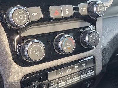 2027 RAM Ram 3500 RAM 3500 TRADESMAN CREW CAB 4X4 8' BOX