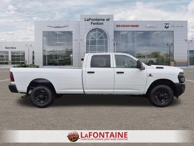 2027 RAM Ram 3500 RAM 3500 TRADESMAN CREW CAB 4X4 8' BOX