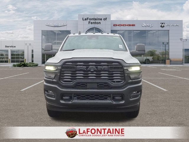 2027 RAM Ram 3500 RAM 3500 TRADESMAN CREW CAB 4X4 8' BOX