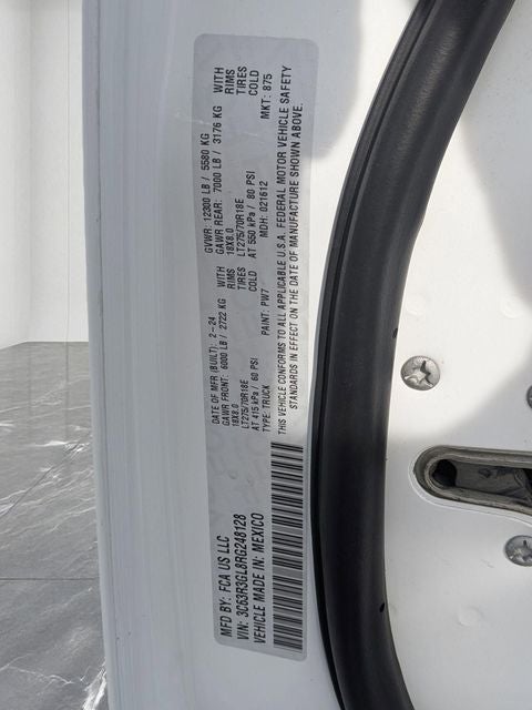 2024 RAM 3500 Tradesman Crew Cab 4x4 8' Box