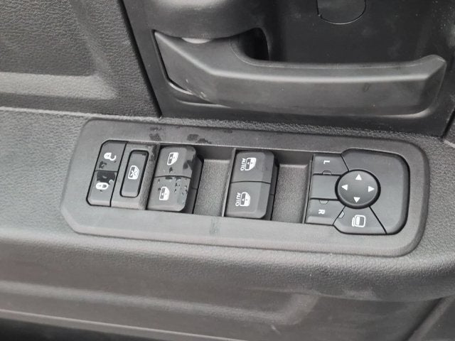 2027 RAM Ram 3500 RAM 3500 TRADESMAN CREW CAB 4X4 8' BOX