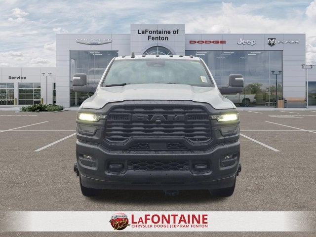 2027 RAM Ram 3500 RAM 3500 TRADESMAN CREW CAB 4X4 8' BOX