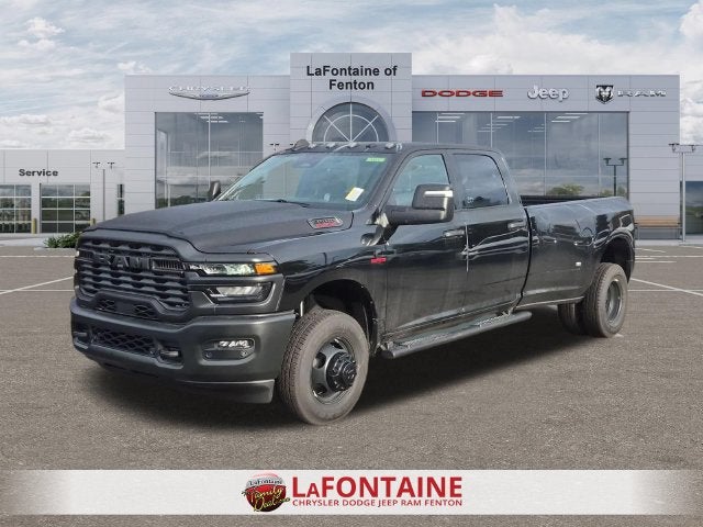2027 RAM Ram 3500 RAM 3500 TRADESMAN CREW CAB 4X4 8' BOX