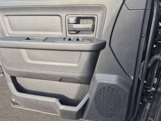 2027 RAM Ram 3500 RAM 3500 TRADESMAN CREW CAB 4X4 8' BOX