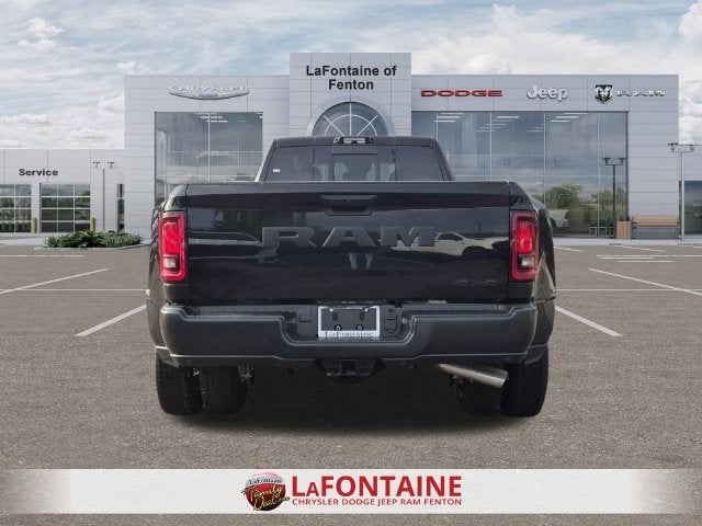 2027 RAM Ram 3500 RAM 3500 TRADESMAN CREW CAB 4X4 8' BOX