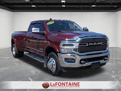 2020 RAM 3500 Laramie Crew Cab 4x4 8' Box