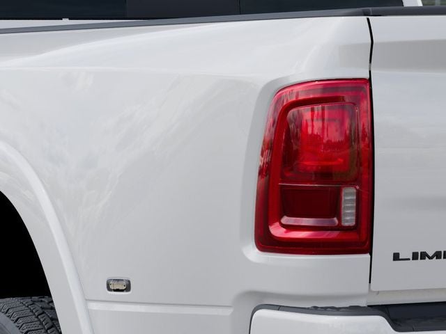 2026 RAM Ram 3500 RAM 3500 LIMITED CREW CAB 4X4 8' BOX
