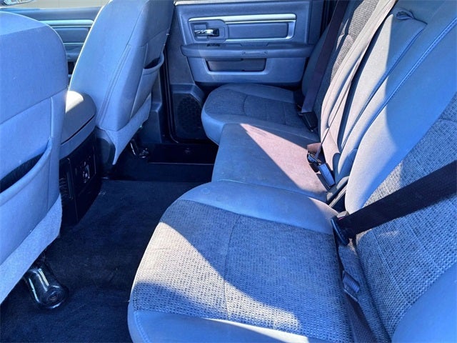 2018 RAM 1500 Big Horn Crew Cab 4x4 5'7' Box