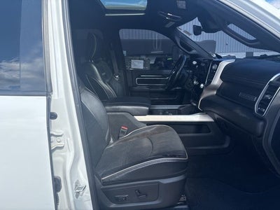 2019 RAM 2500 Laramie Crew Cab 4x4 6'4' Box