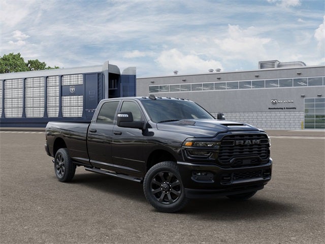 2026 RAM Ram 2500 RAM 2500 BLACK EXPRESS CREW CAB 4X4 8' BOX