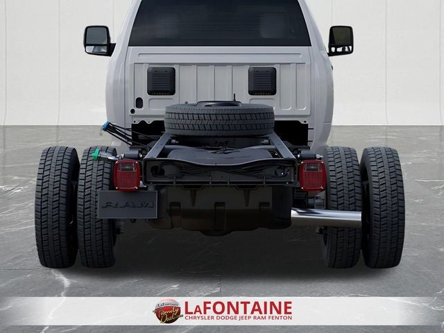2026 RAM Ram 5500 Chassis Cab RAM 5500 TRADESMAN CHASSIS REGULAR CAB 4X4 84' CA