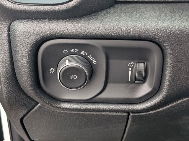 2026 RAM Ram 5500 Chassis Cab RAM 5500 TRADESMAN CHASSIS REGULAR CAB 4X4 84' CA