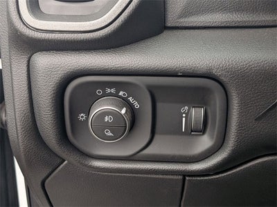 2026 RAM Ram 5500 Chassis Cab RAM 5500 TRADESMAN CHASSIS CREW CAB 4X4 84' CA