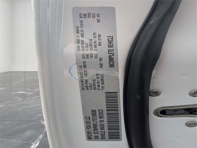 2026 RAM Ram 5500 Chassis Cab RAM 5500 TRADESMAN CHASSIS CREW CAB 4X4 84' CA