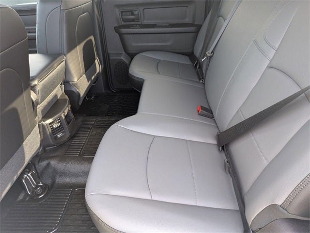 2026 RAM Ram 5500 Chassis Cab RAM 5500 TRADESMAN CHASSIS CREW CAB 4X4 84' CA