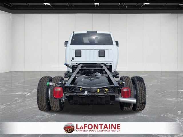 2026 RAM Ram 5500 Chassis Cab RAM 5500 TRADESMAN CHASSIS CREW CAB 4X4 84' CA