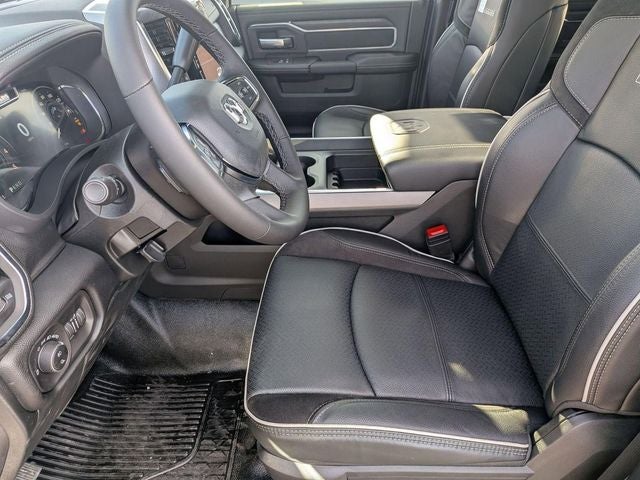 2026 RAM Ram 5500 Chassis Cab RAM 5500 BIG HORN CHASSIS CREW CAB 4X4 84' CA