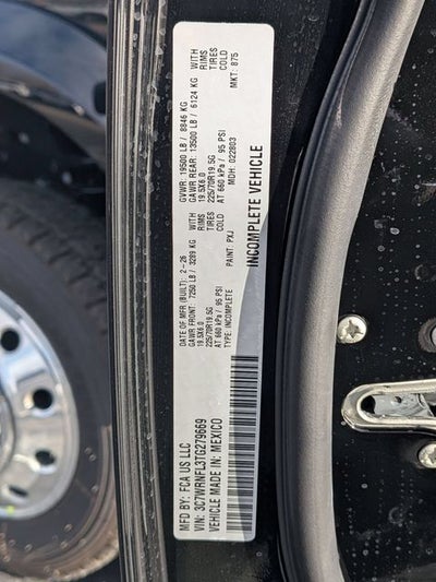 2026 RAM Ram 5500 Chassis Cab RAM 5500 BIG HORN CHASSIS CREW CAB 4X4 84' CA