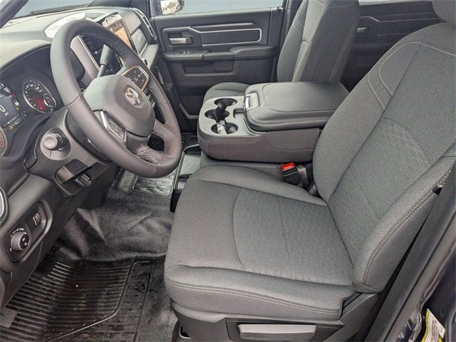 2026 RAM Ram 5500 Chassis Cab RAM 5500 BIG HORN CHASSIS CREW CAB 4X4 84' CA