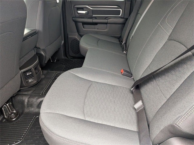 2026 RAM Ram 5500 Chassis Cab RAM 5500 BIG HORN CHASSIS CREW CAB 4X4 84' CA