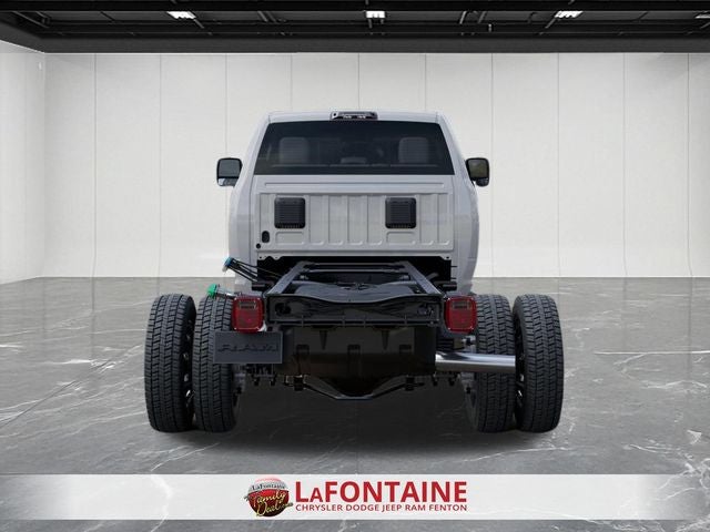 2026 RAM Ram 5500 Chassis Cab RAM 5500 TRADESMAN CHASSIS CREW CAB 4X4 84' CA