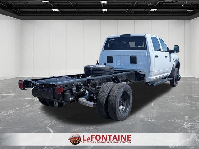 2026 RAM Ram 5500 Chassis Cab RAM 5500 TRADESMAN CHASSIS CREW CAB 4X4 84' CA