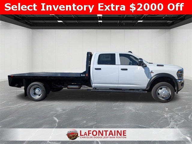 2026 RAM Ram 5500 Chassis Cab RAM 5500 TRADESMAN CHASSIS CREW CAB 4X4 84' CA
