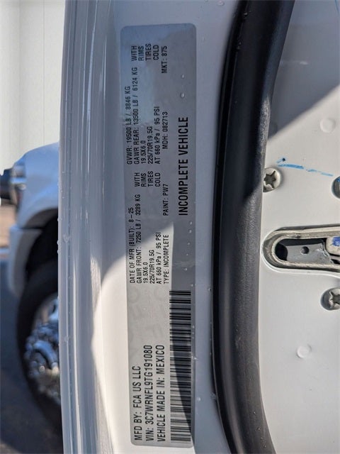 2026 RAM Ram 5500 Chassis Cab RAM 5500 BIG HORN CHASSIS CREW CAB 4X4 84' CA