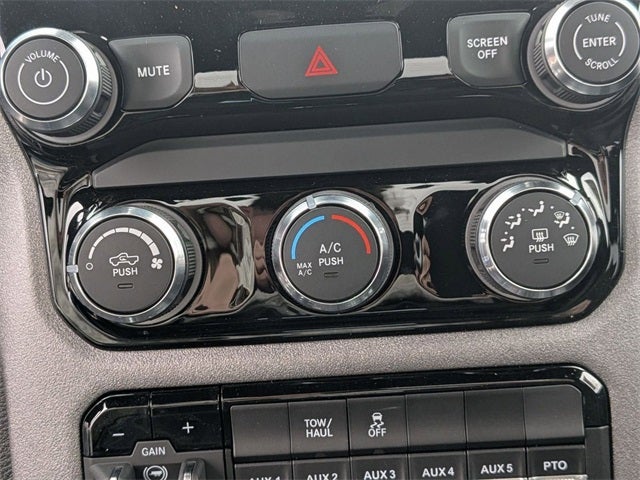 2026 RAM Ram 3500 Chassis Cab RAM 3500 TRADESMAN CHASSIS REGULAR CAB 4X4 60' CA