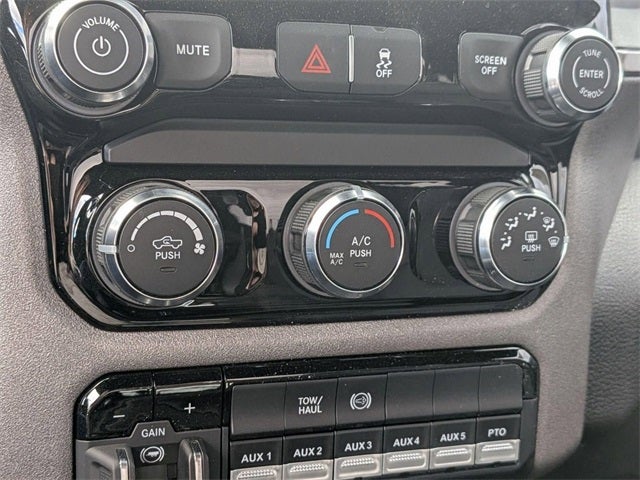 2026 RAM Ram 3500 Chassis Cab RAM 3500 TRADESMAN CHASSIS REGULAR CAB 4X4 60' CA