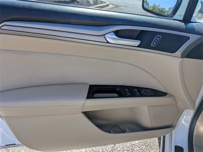 2014 Ford Fusion Hybrid SE