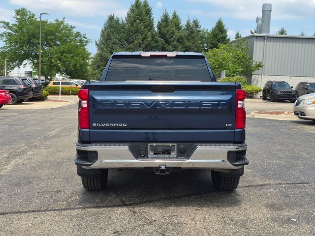 2022 Chevrolet Silverado 1500 LTD 4WD Crew Cab Short Bed LT with 2FL