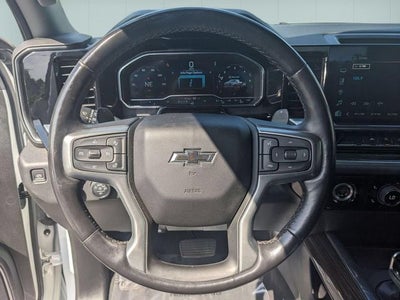 2022 Chevrolet Silverado 1500 4WD Crew Cab Short Bed RST