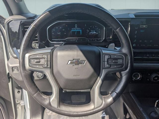 2022 Chevrolet Silverado 1500 4WD Crew Cab Short Bed RST