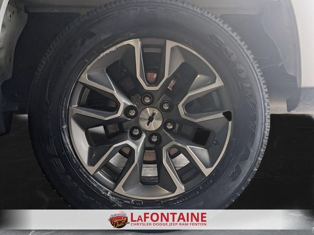 2022 Chevrolet Silverado 1500 4WD Crew Cab Short Bed RST