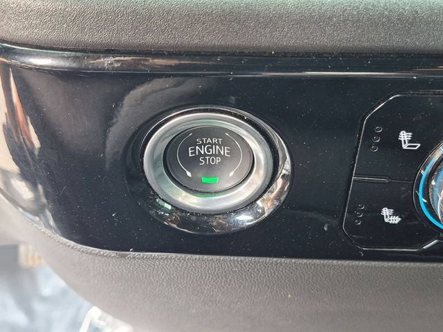 2024 GMC Sierra 1500 4WD Crew Cab Short Box Elevation with 3VL