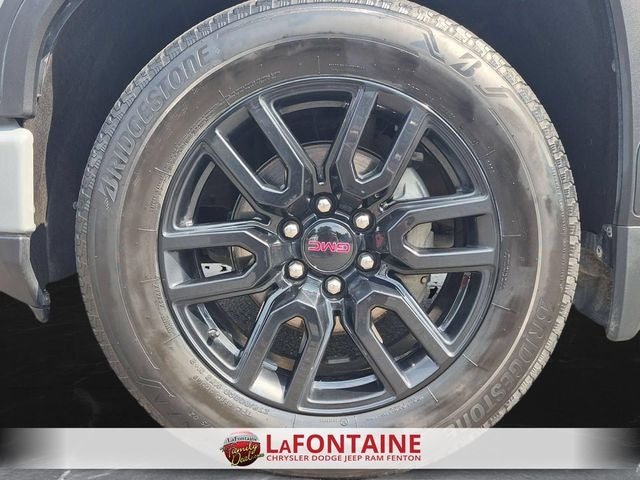 2024 GMC Sierra 1500 4WD Crew Cab Short Box Elevation with 3VL