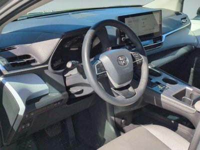 2026 Toyota Sienna XLE