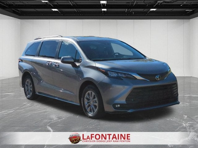 2026 Toyota Sienna XLE