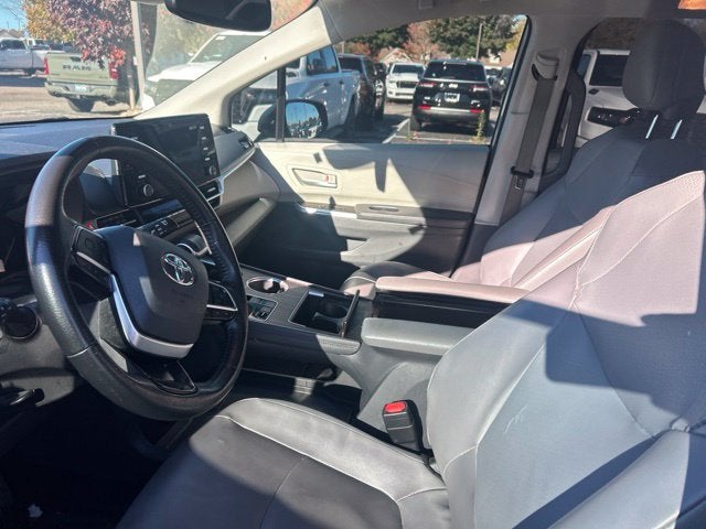2022 Toyota Sienna XLE 7 Passenger