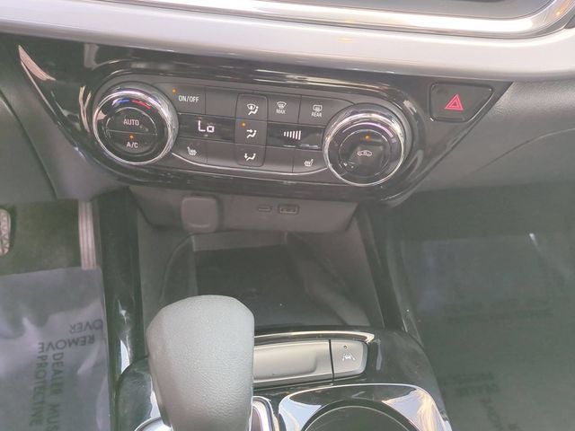 2024 Chevrolet Trax FWD LT