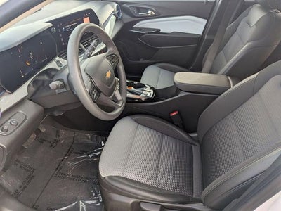 2025 Chevrolet Trax FWD LT