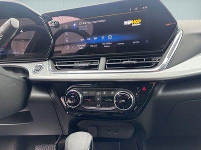 2025 Chevrolet Trax FWD LT