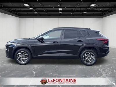 2025 Chevrolet Trax FWD LT